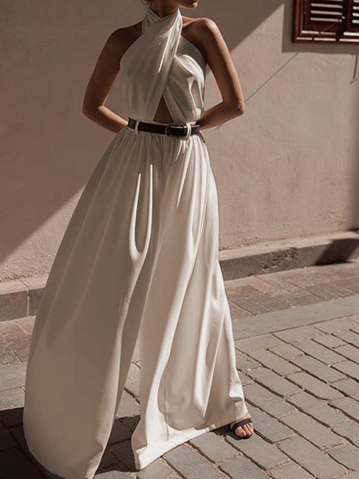 CROSSOVER. Halter Jumpsuit