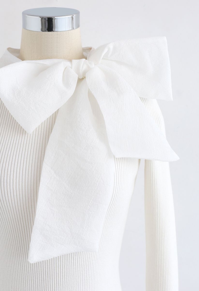 BEAU BLANC. Top met Strik