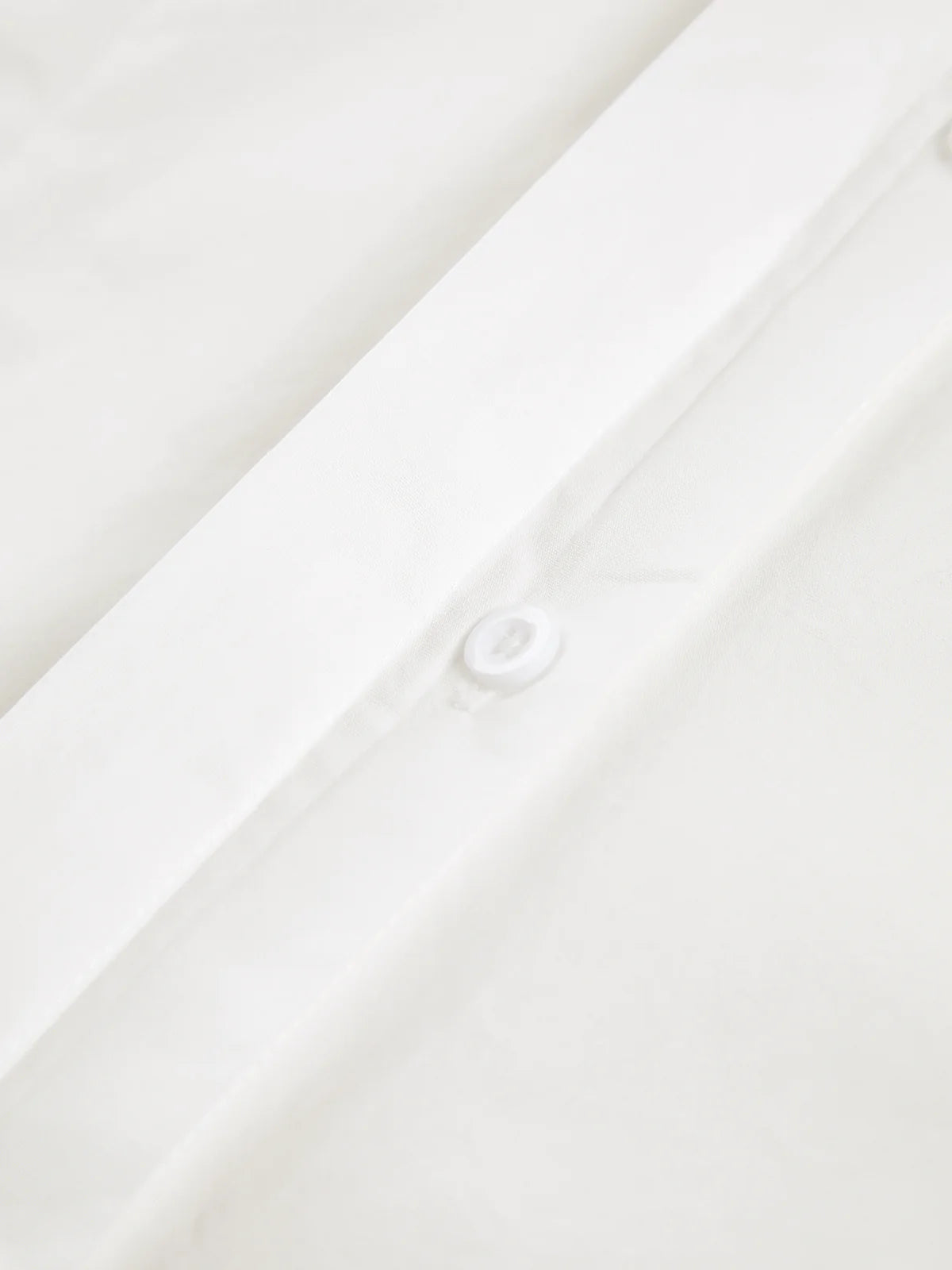 CHEMISE. Overhemd met knoopsluiting