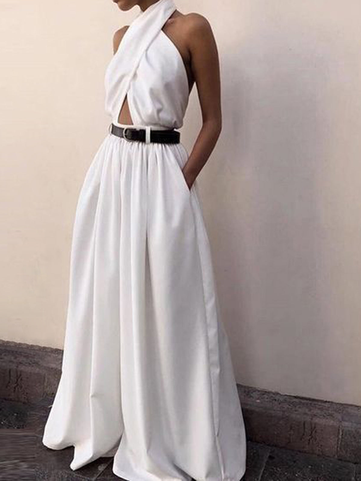 CROSSOVER. Halter Jumpsuit