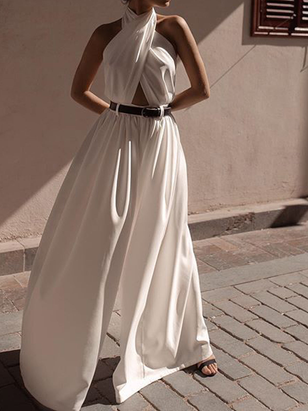 CROSSOVER. Halter Jumpsuit